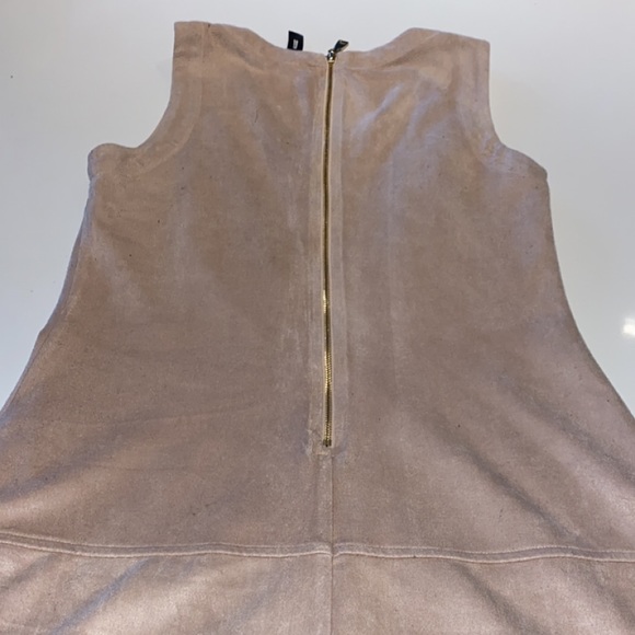 Design Lab, Shift Dress 🌸 - Picture 3 of 3